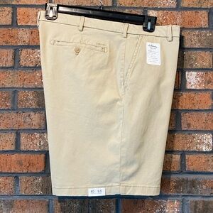 IZOD KHAKI SHORTS